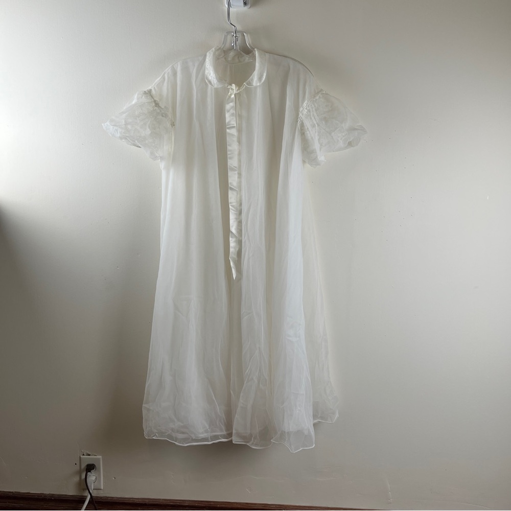 Vintage White 50s Vanity Fair Sheer Peignoir Robe